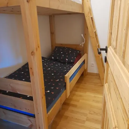 Edelweiss Apartment *